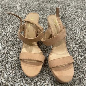 Size 8.5 nude heels